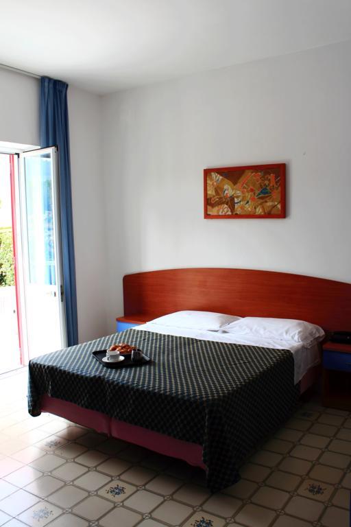 Hotel Costa Citara Форио Номер фото