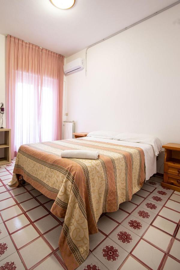 Hotel Costa Citara Форио Экстерьер фото