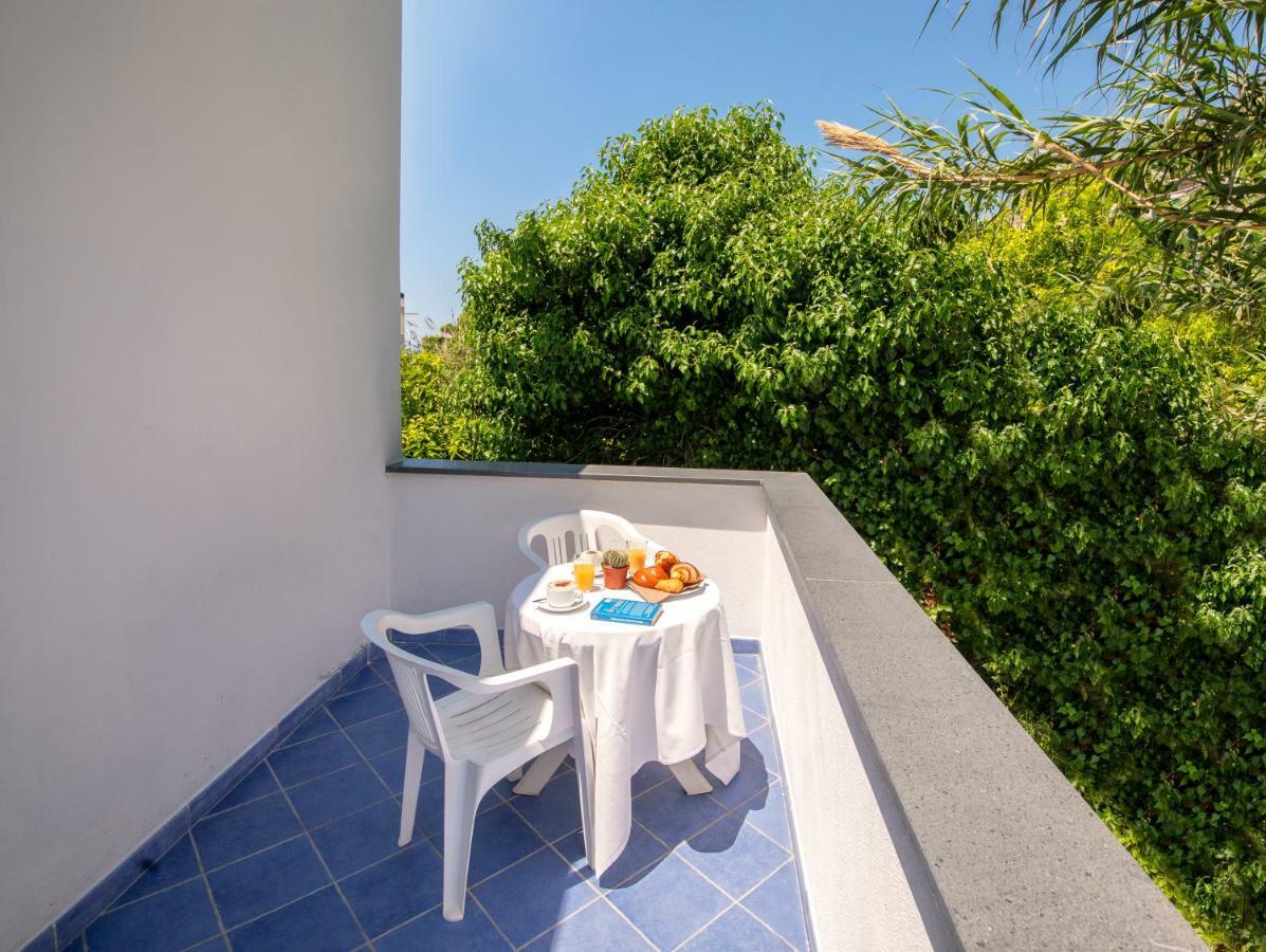 Hotel Costa Citara Форио Экстерьер фото
